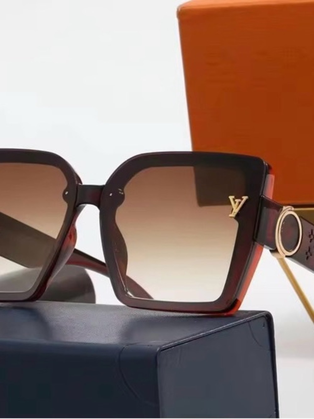 Louis Vuitton Brown Gradient Square-Edge Sunglasses with Gold LV Accent